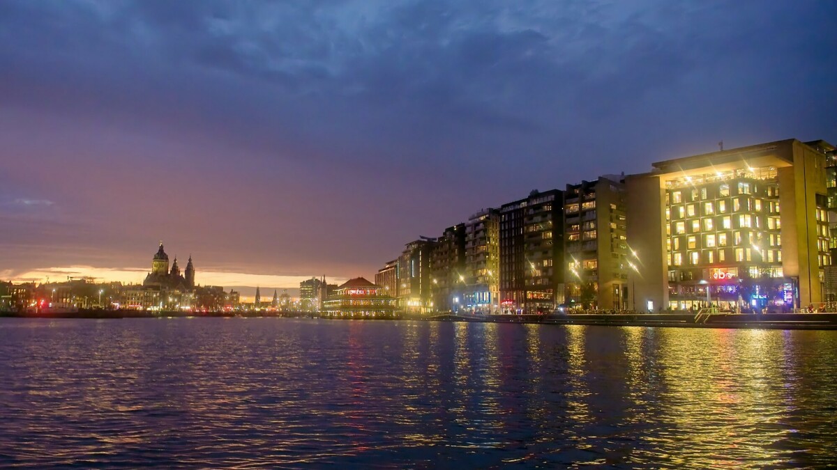 Canal Cruise