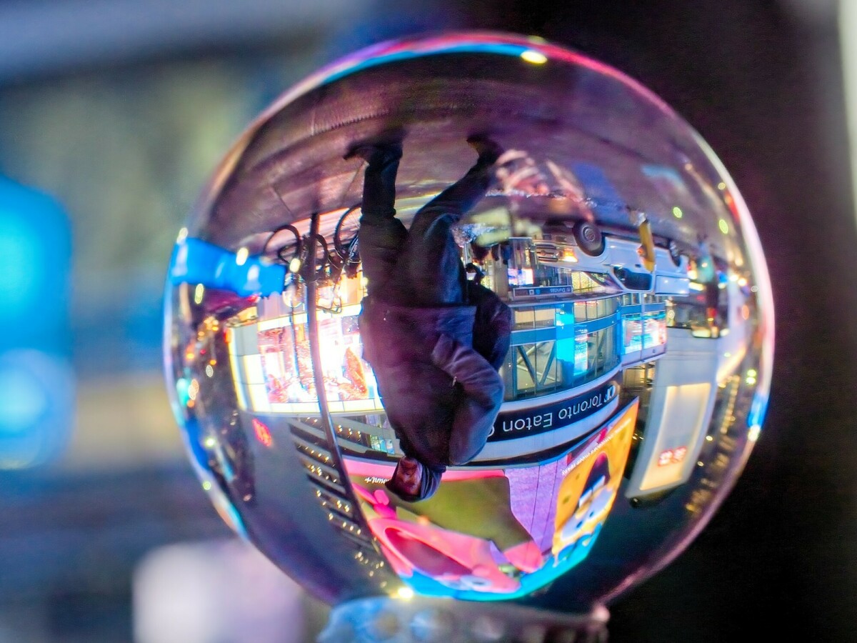 Yonge & Dundas Square - Lensball