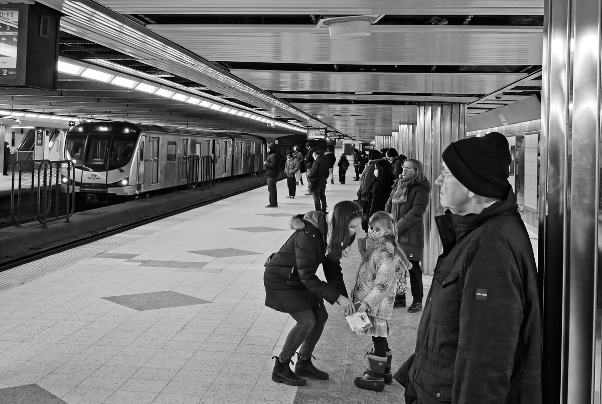 Bloor - Yonge Platform