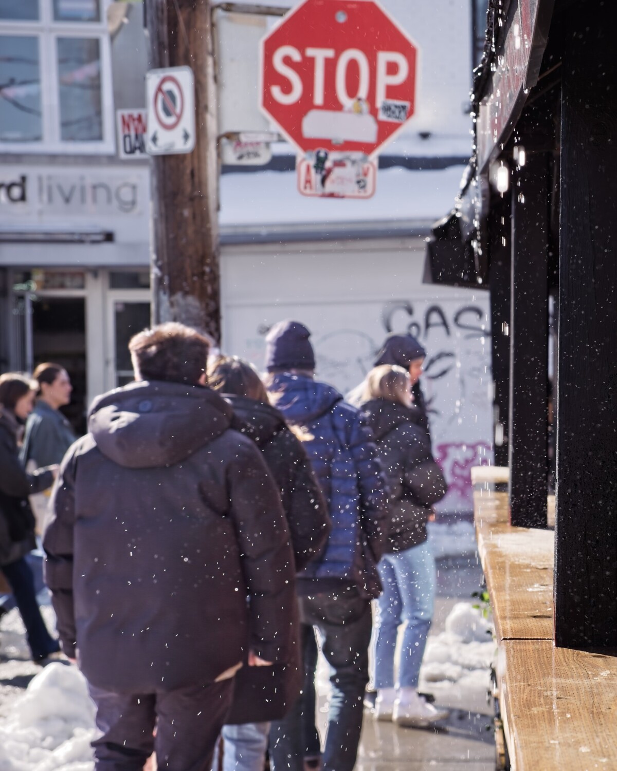 Stop in Line