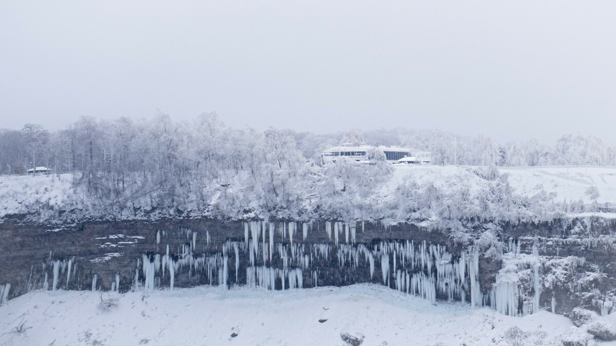 Wintery Niagara