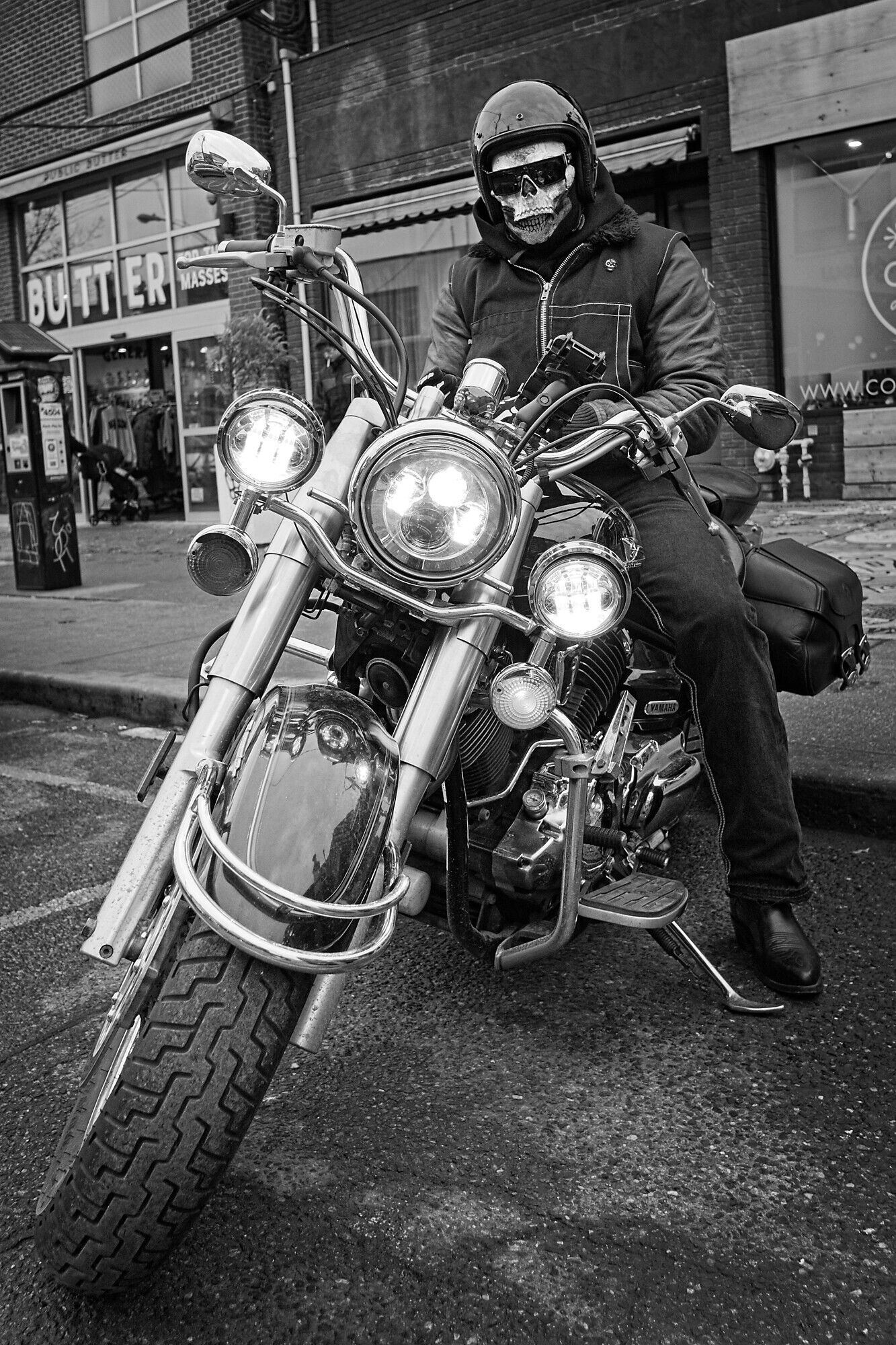 2025 December 003 bw